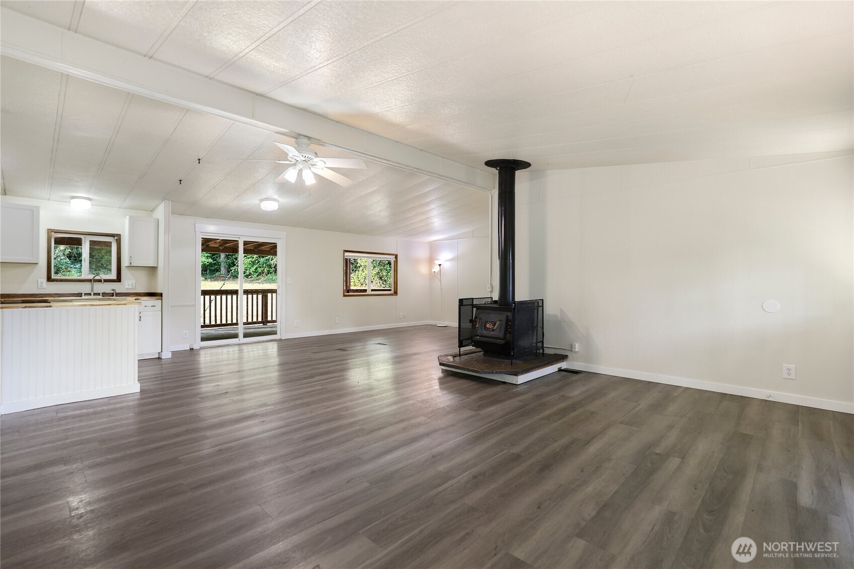 330 Southwest Dogwood Road Port Orchard, WA 98367 - Photo 19 of 39 Gallery Image 19