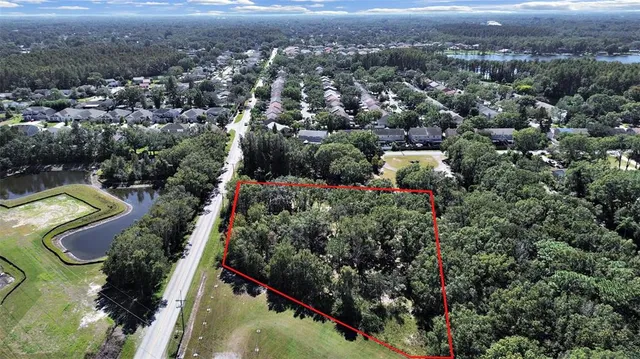 $265,000 | 16906 Lakeshore Road, Lutz, FL 33558