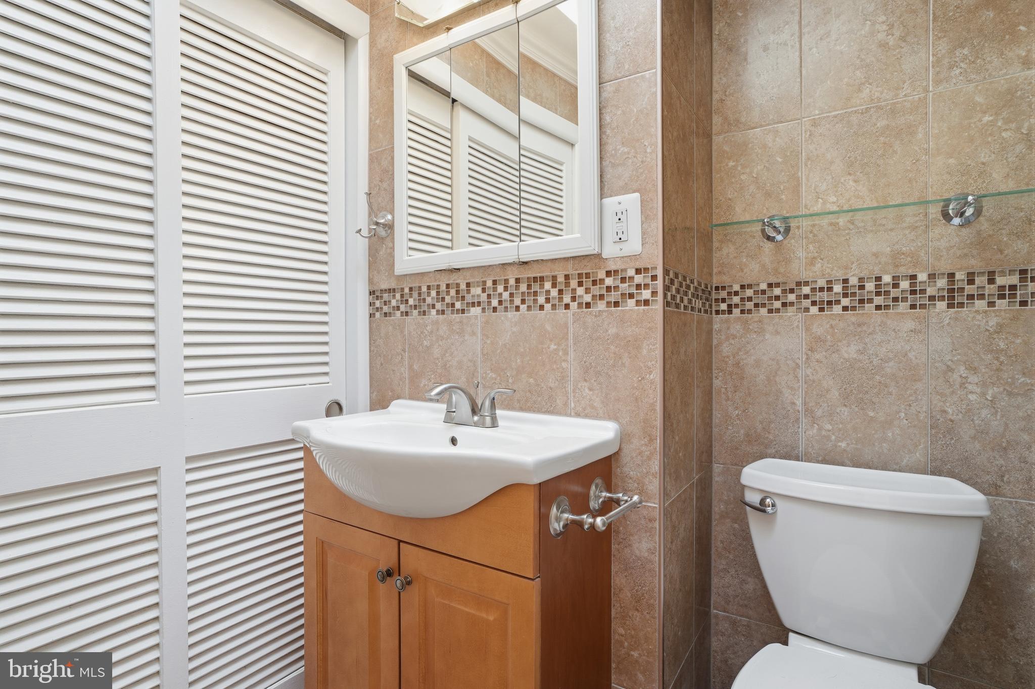 736 Selmer Road Philadelphia, PA 19116 - Photo 16 of 26 Gallery Image 16