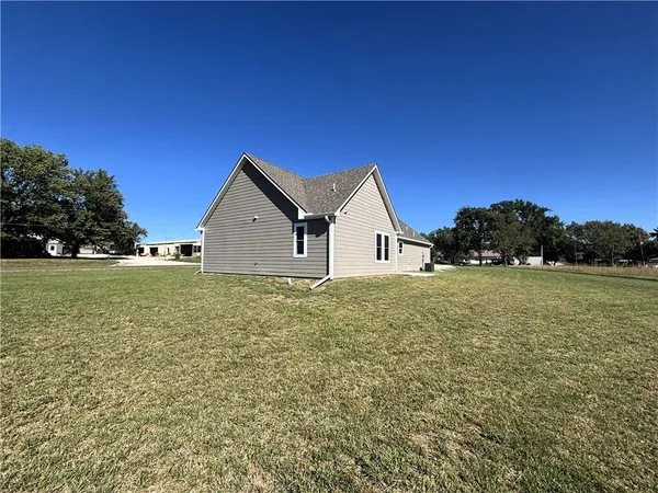 $230,000 | 493 Highway 58, Gridley, KS 66852