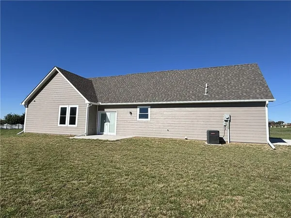 $230,000 | 493 Highway 58, Gridley, KS 66852