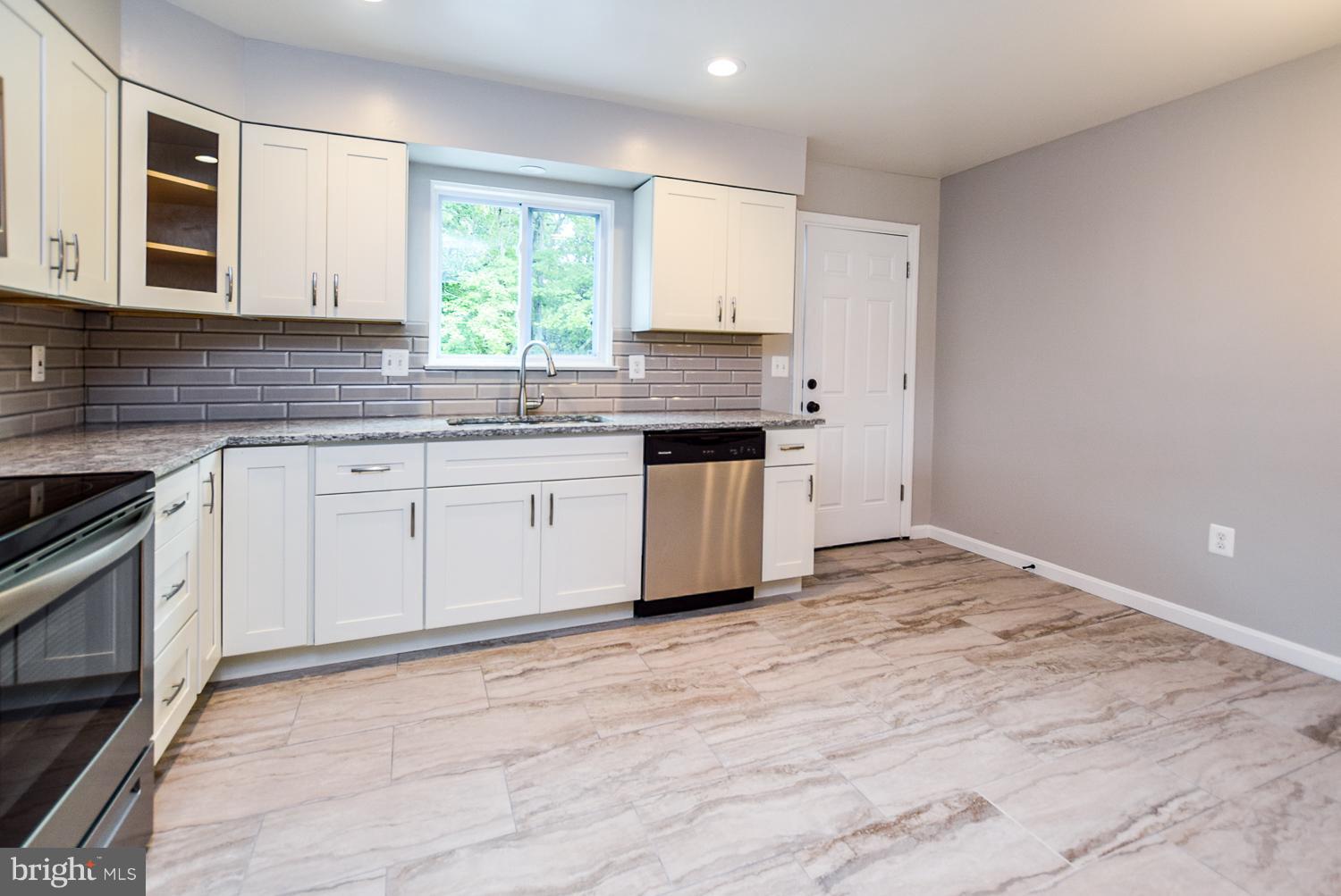3704 Oaklawn Road Fort Washington, MD 20744 - Photo 10 of 30 Kitchen