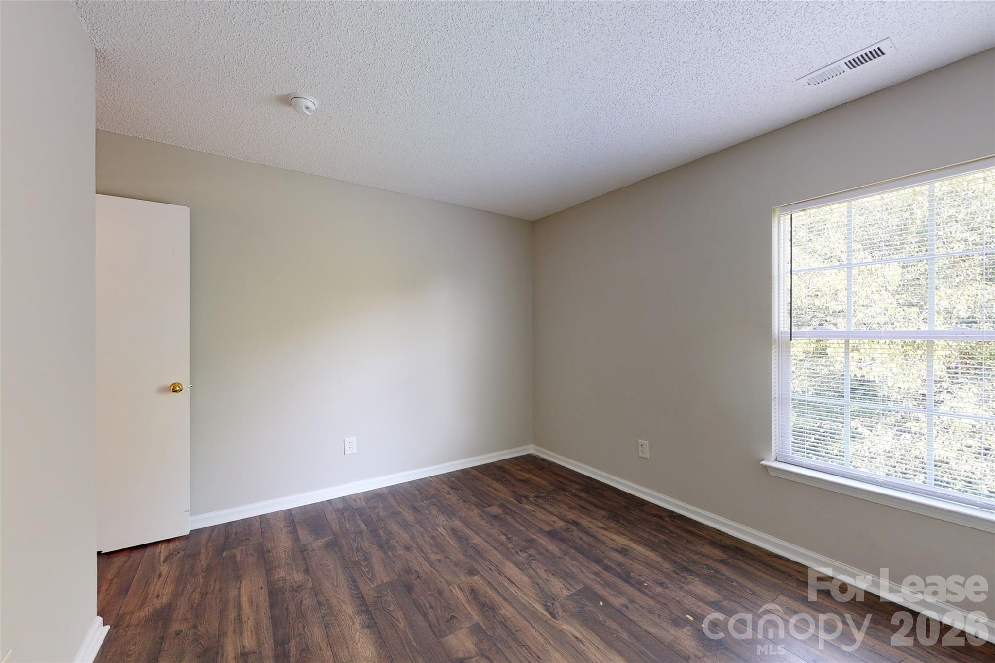 2024 Pimpernel Road Charlotte, NC 28213 - Photo 30 of 33 Gallery Image 30