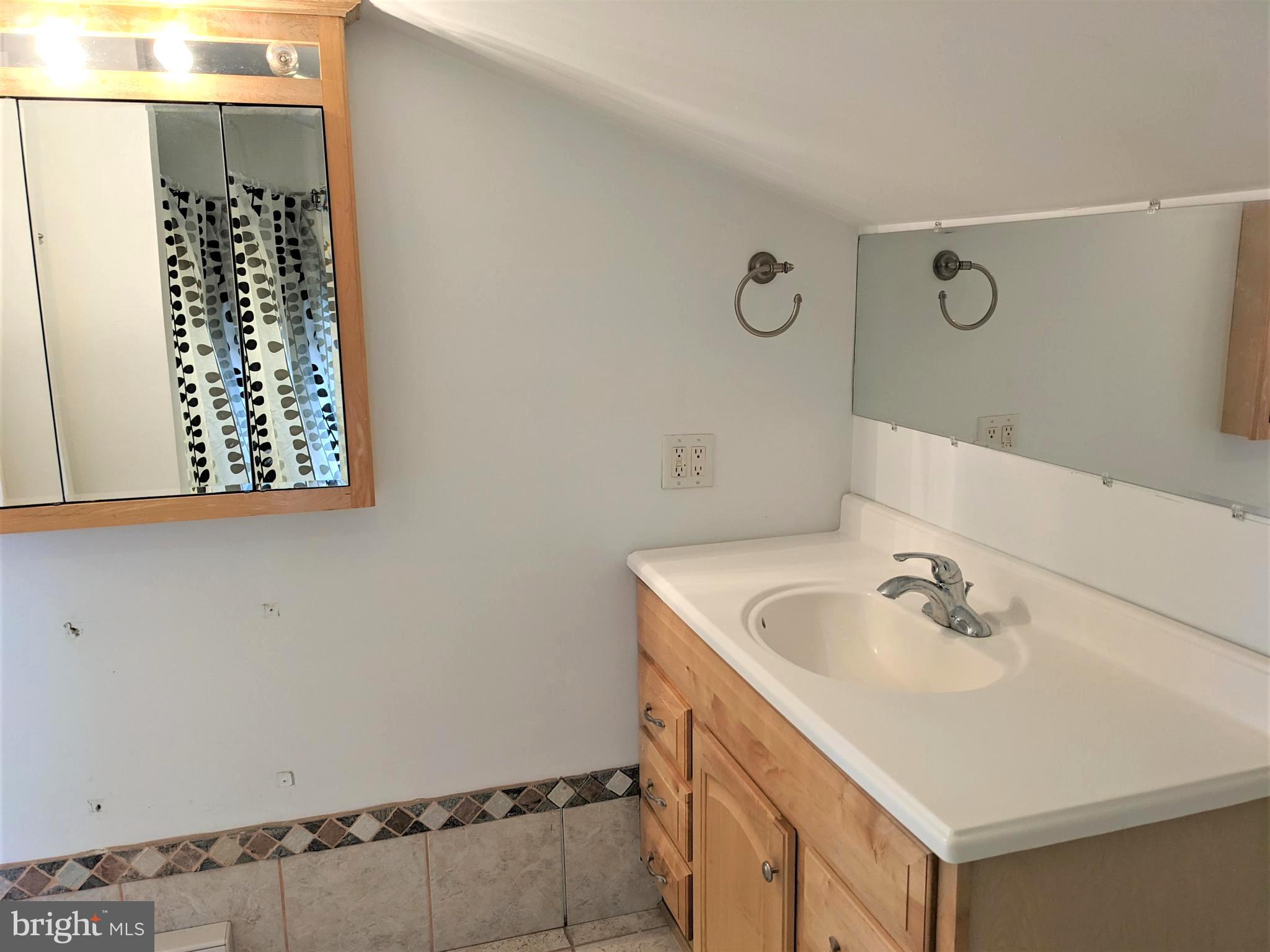 7105 Ridge Avenue, Unit 3 Philadelphia, PA 19128 - Photo 7 of 8