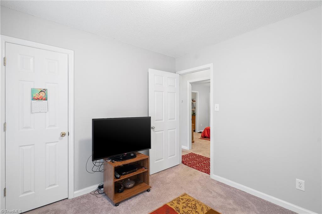 722 Paramount Street High Point, NC 27260 - Photo 14 of 26 Gallery Image 14