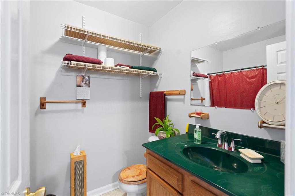 722 Paramount Street High Point, NC 27260 - Photo 17 of 26 Gallery Image 17