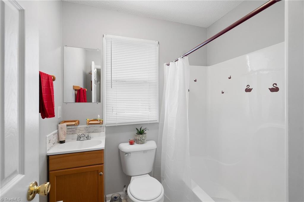 722 Paramount Street High Point, NC 27260 - Photo 18 of 26 Gallery Image 18
