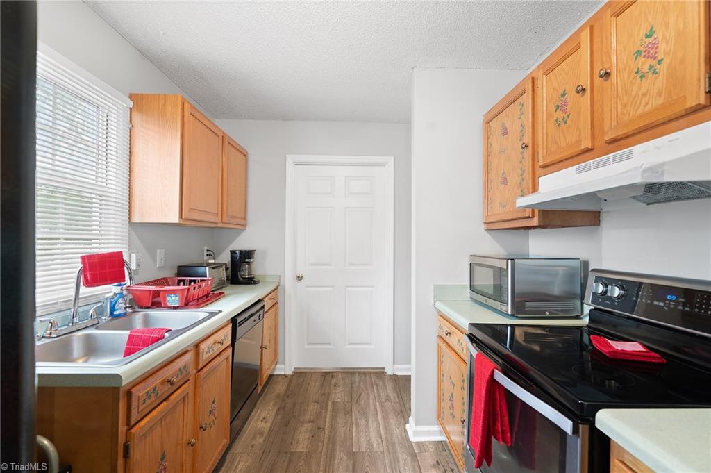 722 Paramount Street High Point, NC 27260 - Photo 9 of 26 Gallery Image 9