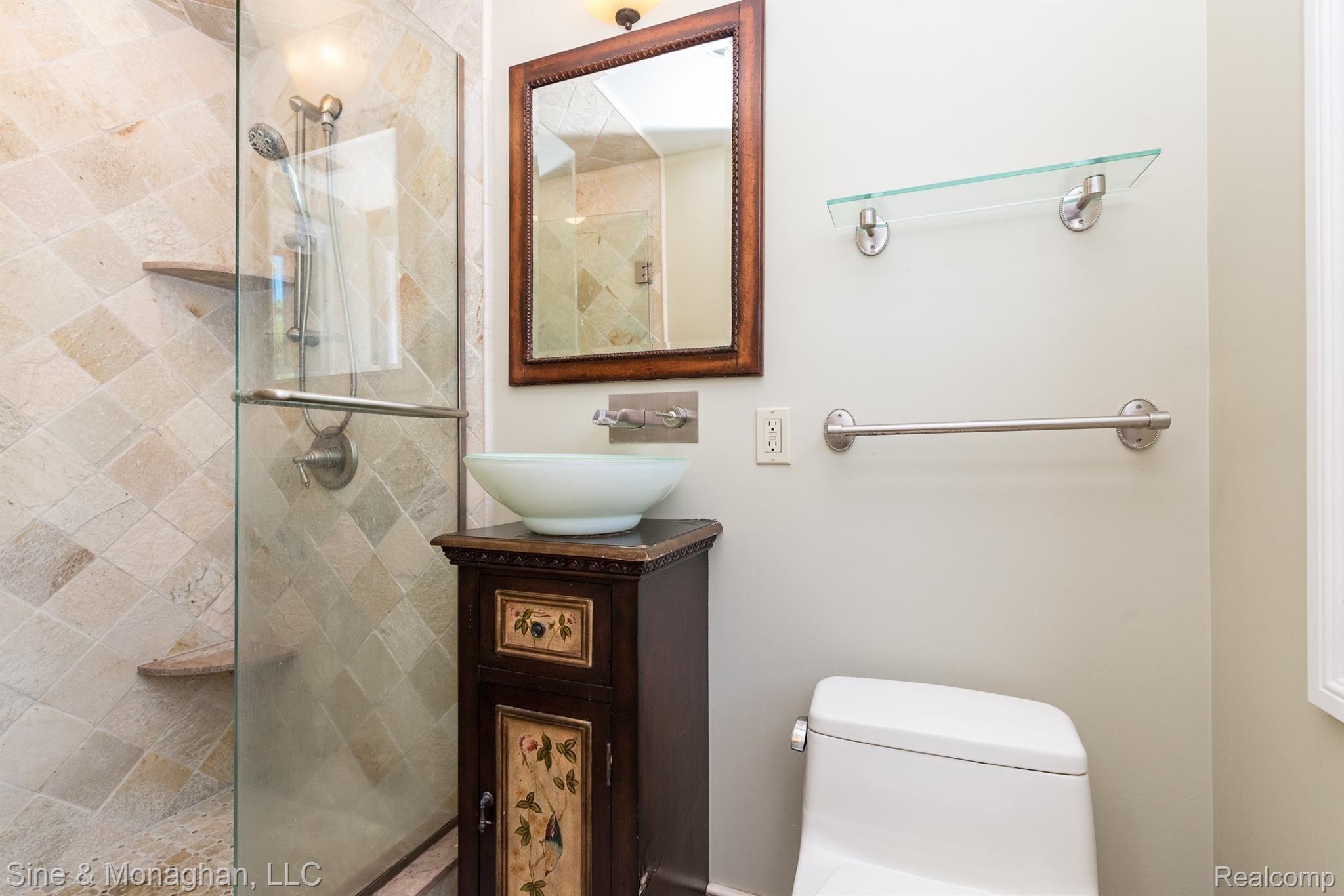 775 Washington Road Grosse Pointe, MI 48230 - Photo 23 of 48 DSC_9941.jpg