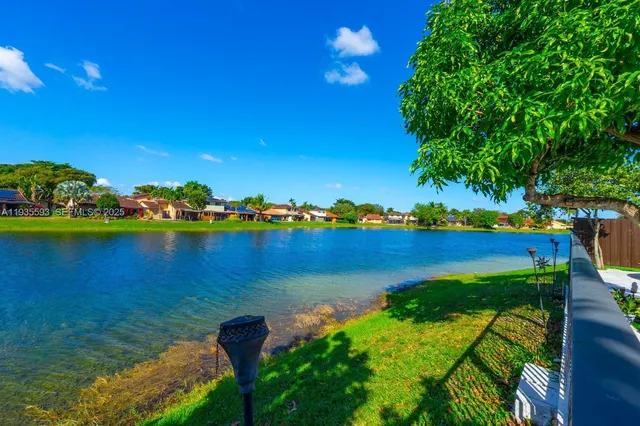 $3,900 | 17302 Northwest 63rd Place, Hialeah, FL 33015