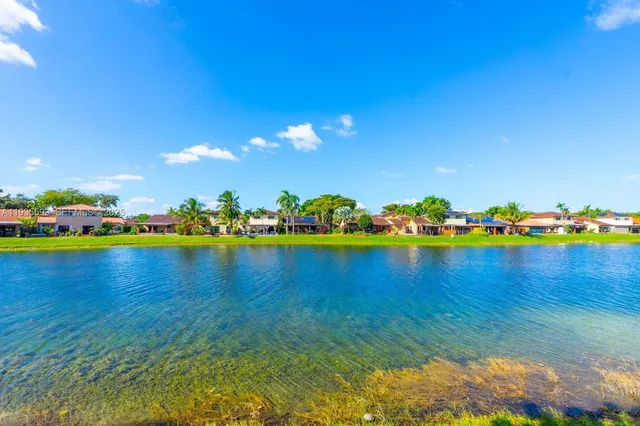 $3,900 | 17302 Northwest 63rd Place, Hialeah, FL 33015