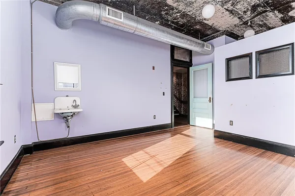 $2,600 | 114 Main Street, Unit 1A, Woonsocket, RI 02895