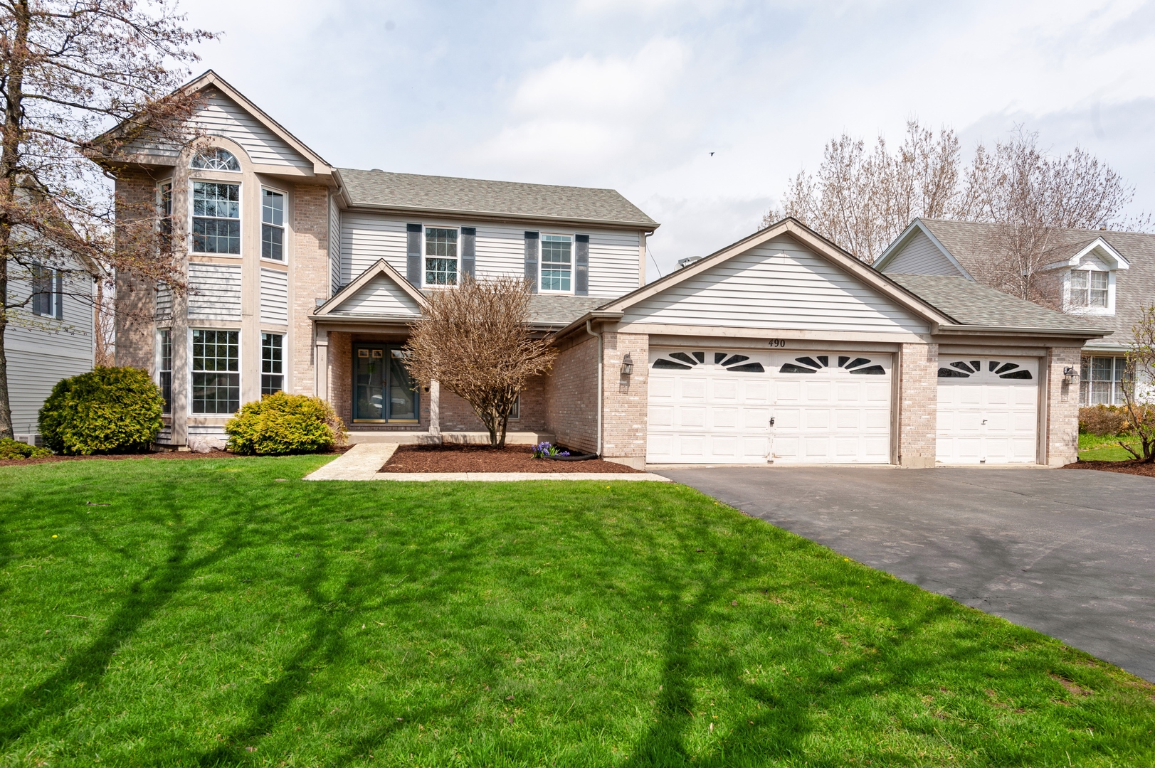 490 Flora Drive Algonquin, IL 60102 - Photo 1 of 25