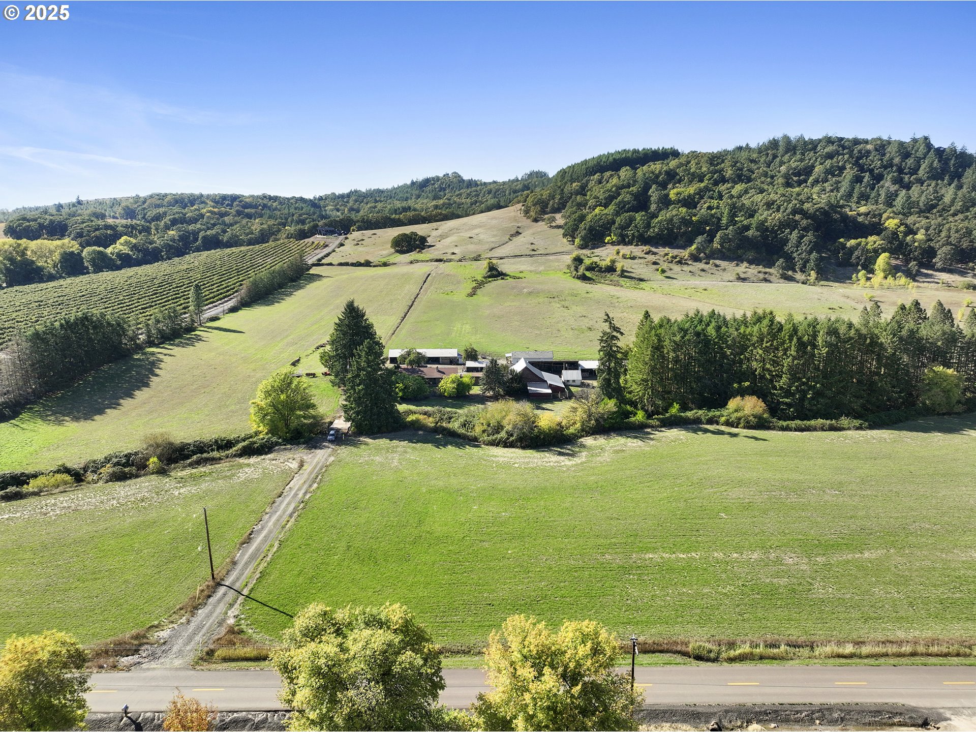 17300 Southwest Muddy Valley Road McMinnville, OR 97128 - Photo 14 of 31