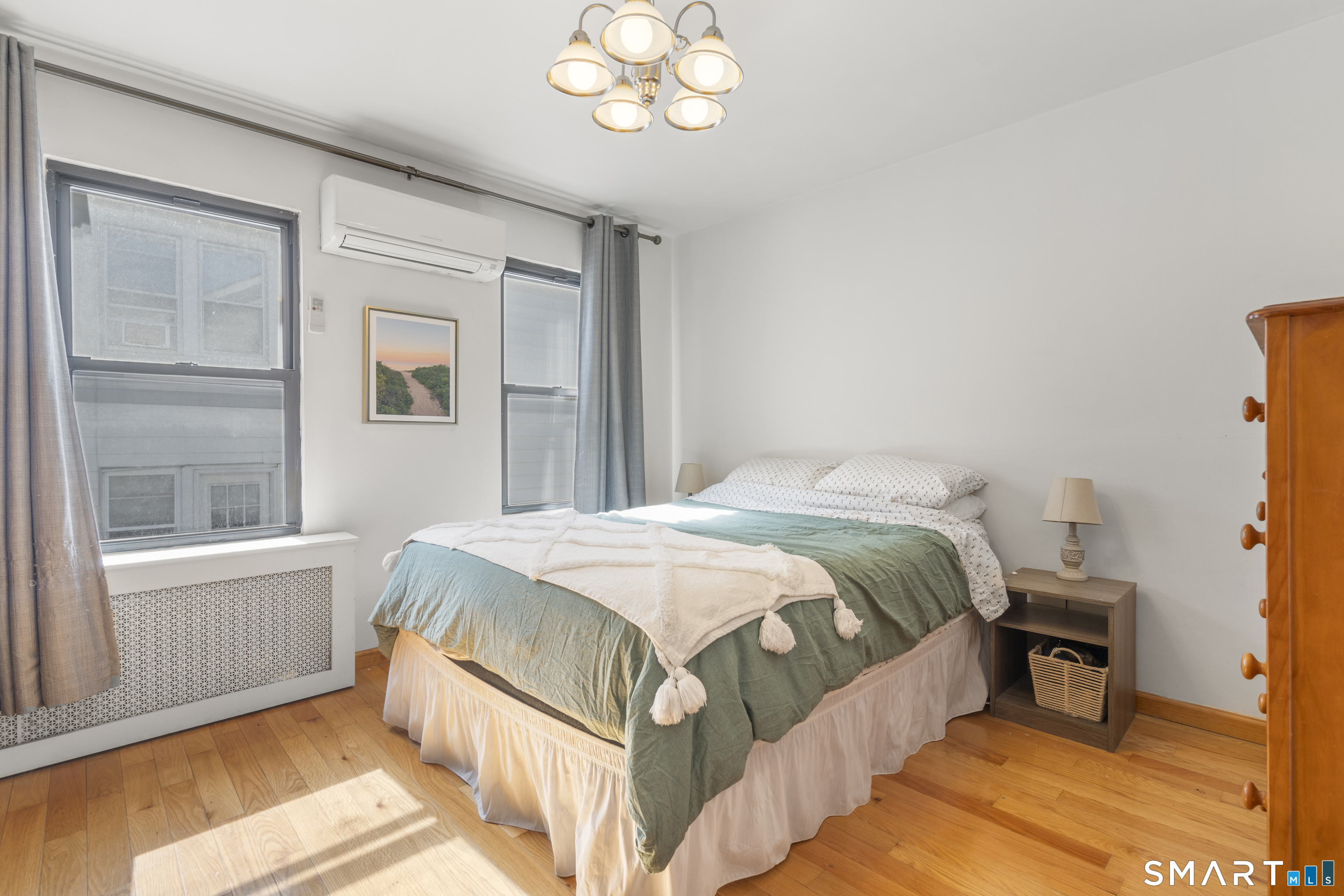 112 Colonial Road Stamford, CT 06906 - Photo 11 of 39