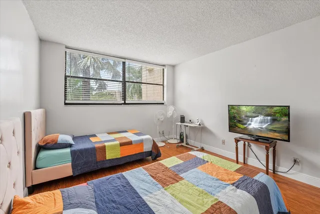 $2,500 | 16251 Golf Club Road, Unit 312, Weston, FL 33326