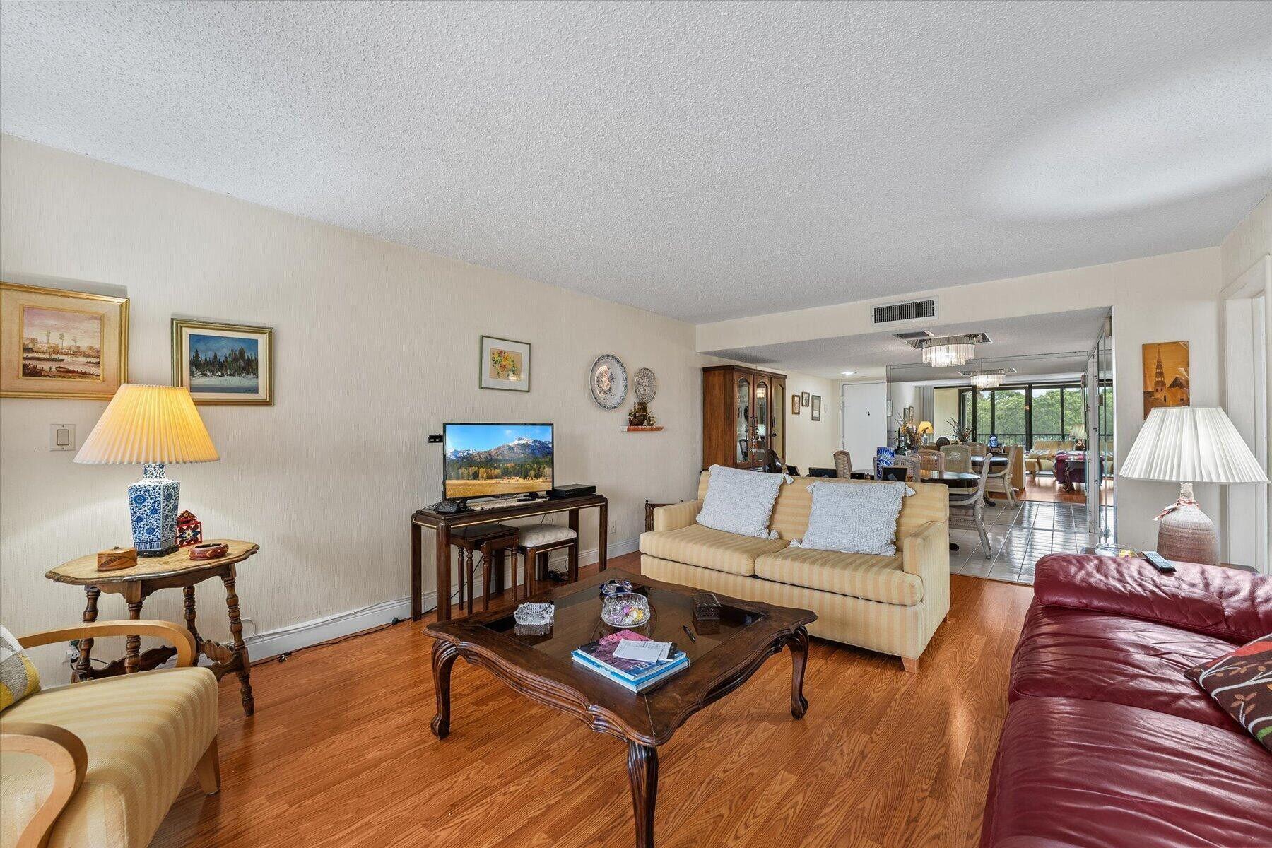 16251 Golf Club Road, Unit 312 Weston, FL 33326 - Photo 9 of 25 20231005014841526610000000-o