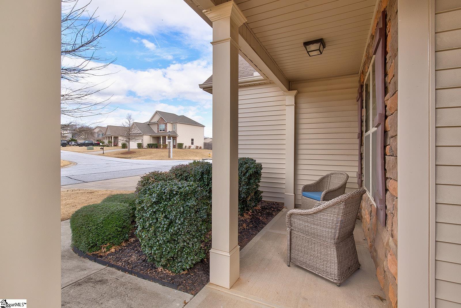 101 Shefleys Road Simpsonville, SC 29680 - Photo 4 of 36 Gallery Image 4