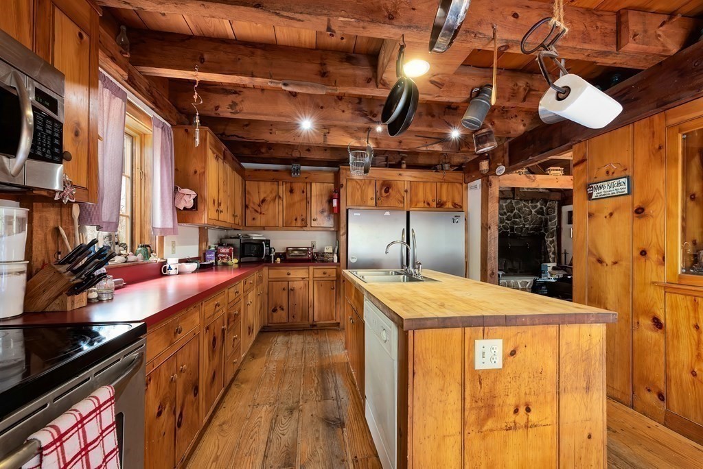 357 Ipswich Road Boxford, MA 01921 - Photo 10 of 28 a view of a kitchen with a stove