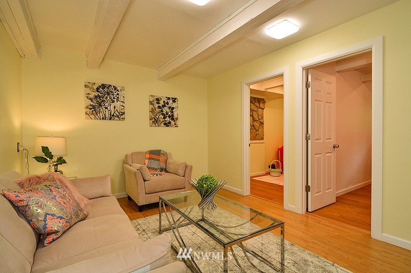 4454 Ferncroft Road Mercer Island, WA 98040 - Photo 18 of 30