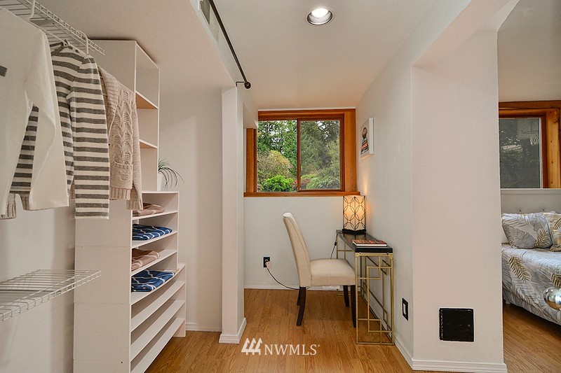 4454 Ferncroft Road Mercer Island, WA 98040 - Photo 21 of 30