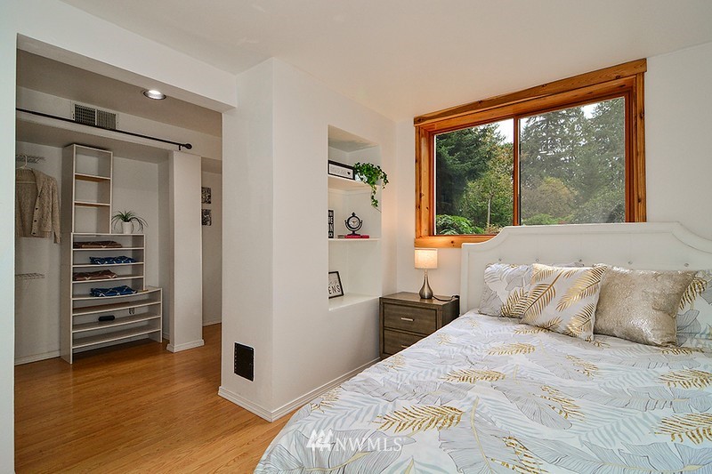 4454 Ferncroft Road Mercer Island, WA 98040 - Photo 22 of 30