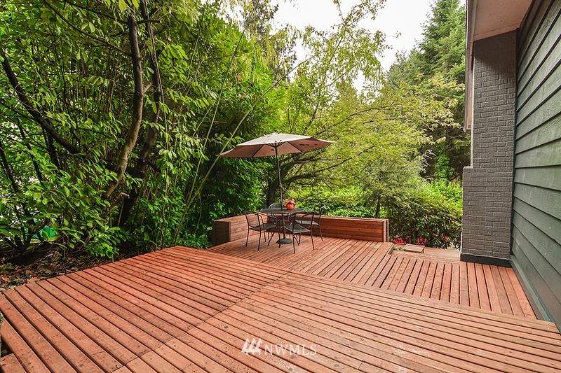 4454 Ferncroft Road Mercer Island, WA 98040 - Photo 29 of 30