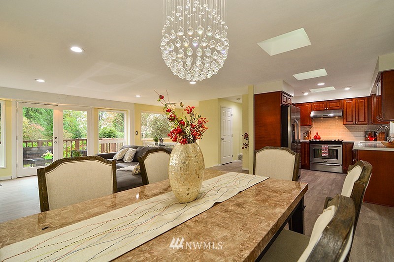 4454 Ferncroft Road Mercer Island, WA 98040 - Photo 10 of 30