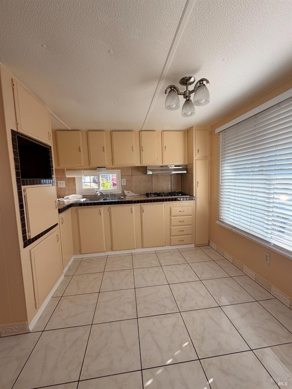 2500 Springs Road Vallejo, CA 94591 - Photo 3 of 9