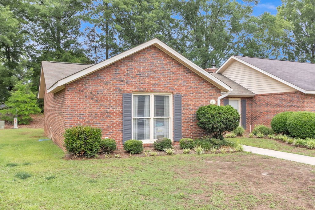 1291 Calhoun Road Greenwood, SC 29649 - Photo 24 of 27