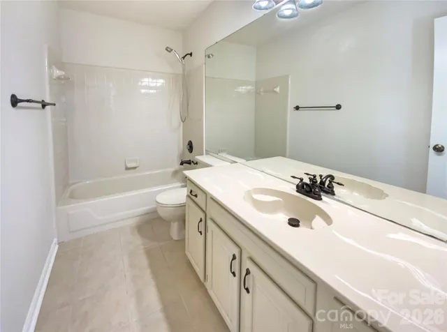 $425,000 | 3906 Melshire Lane, Charlotte, NC 28269