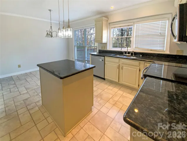 $425,000 | 3906 Melshire Lane, Charlotte, NC 28269