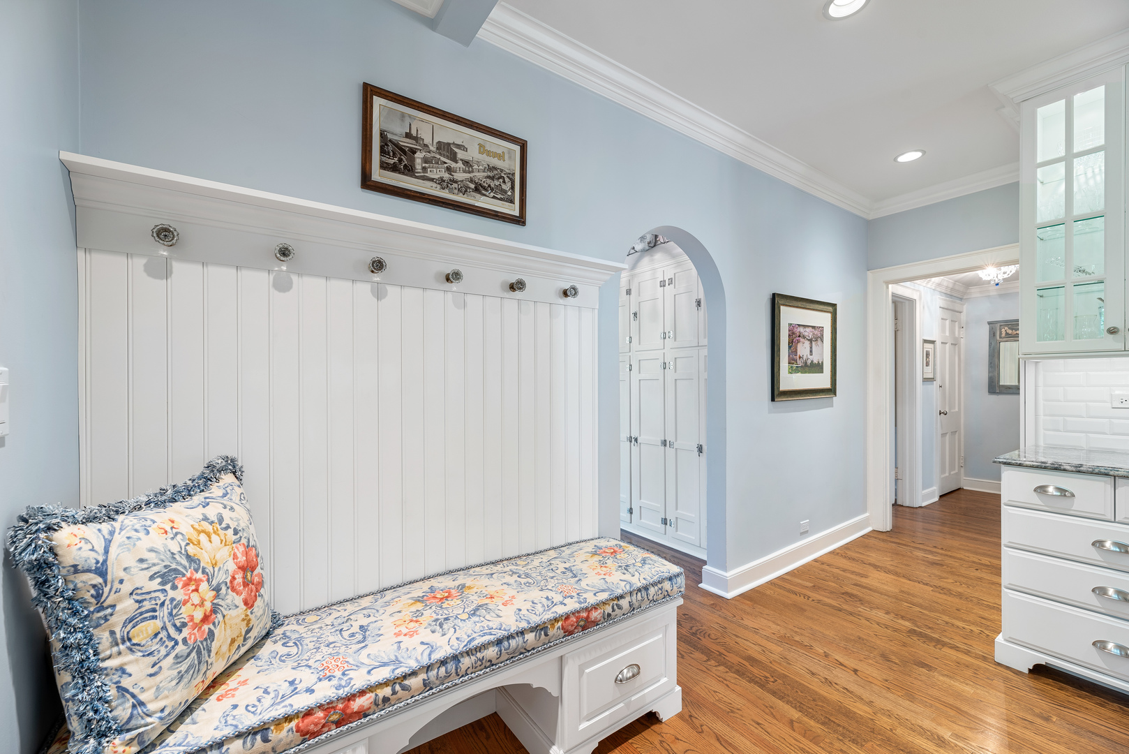 611 County Line Road Highland Park, IL 60035 - Photo 21 of 49 a bedroom with furniture and a wooden floor
