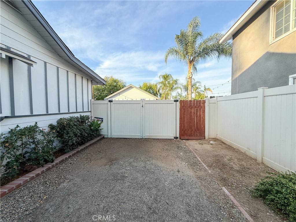 3479 Hoover Street Riverside, CA 92506 - Photo 22 of 26