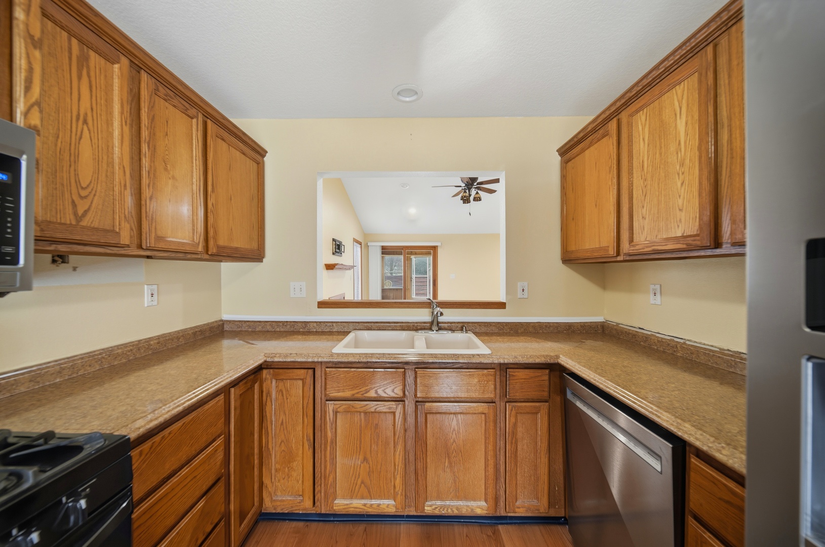 500 Countryside Lane Dixon, IL 61021 - Photo 13 of 32