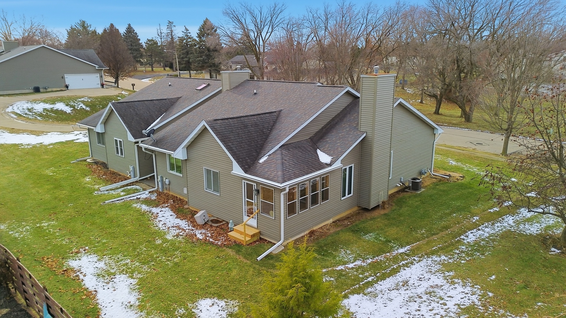 500 Countryside Lane Dixon, IL 61021 - Photo 4 of 32