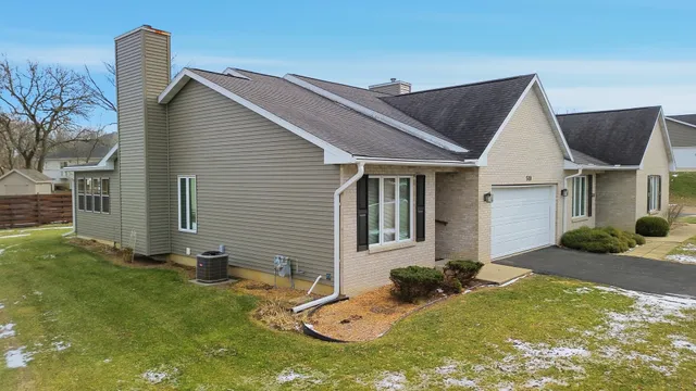 $229,900 | 500 Countryside Lane, Dixon, IL 61021