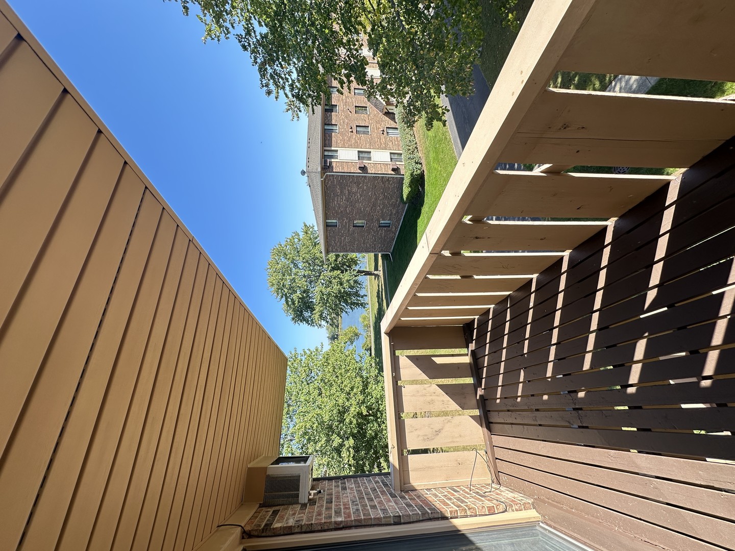 5 Echo Court, Unit 12 Vernon Hills, IL 60061 - Photo 3 of 14 a view of entryway with a front door