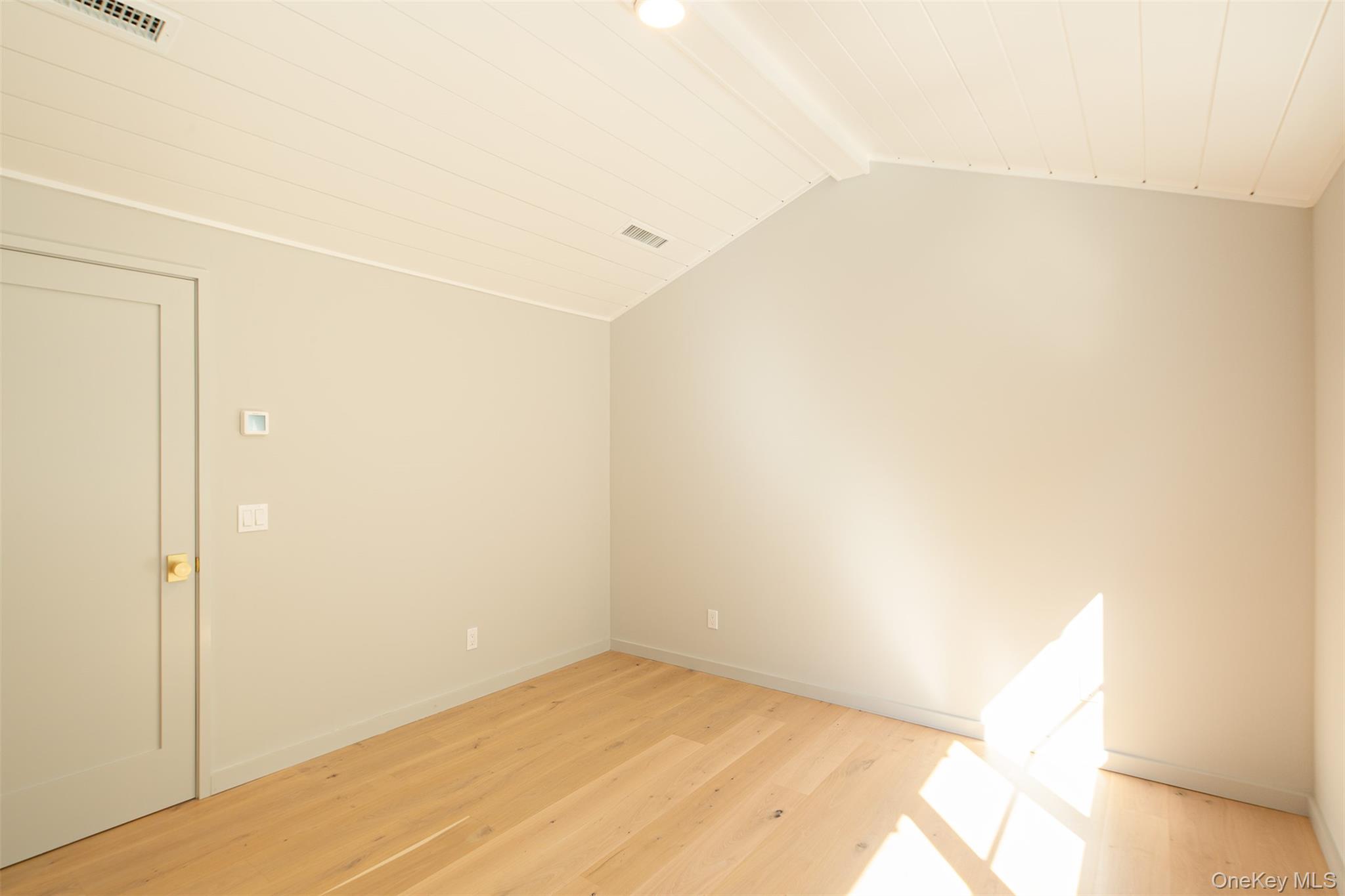 195 Little Fresh Pond Road Southampton, NY 11968 - Photo 14 of 40