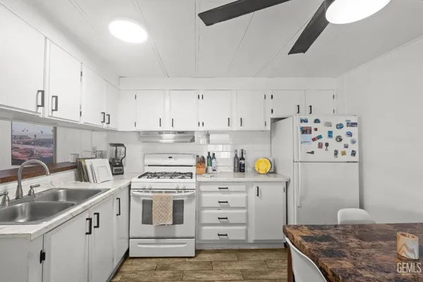 $70,000 | Undisclosed Address, Delano, CA 93215