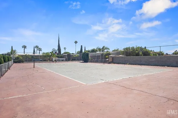 $70,000 | Undisclosed Address, Delano, CA 93215