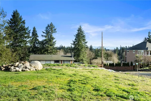 $799,000 | 7415 100th Street East, Puyallup, WA 98373