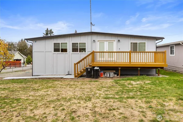 $799,000 | 7415 100th Street East, Puyallup, WA 98373