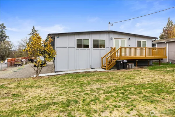 $799,000 | 7415 100th Street East, Puyallup, WA 98373