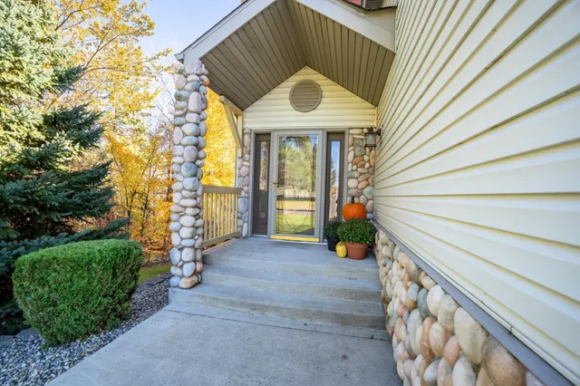 $699,900 | 2701 Arrowwood Drive Northwest, Alexandria, MN 56308