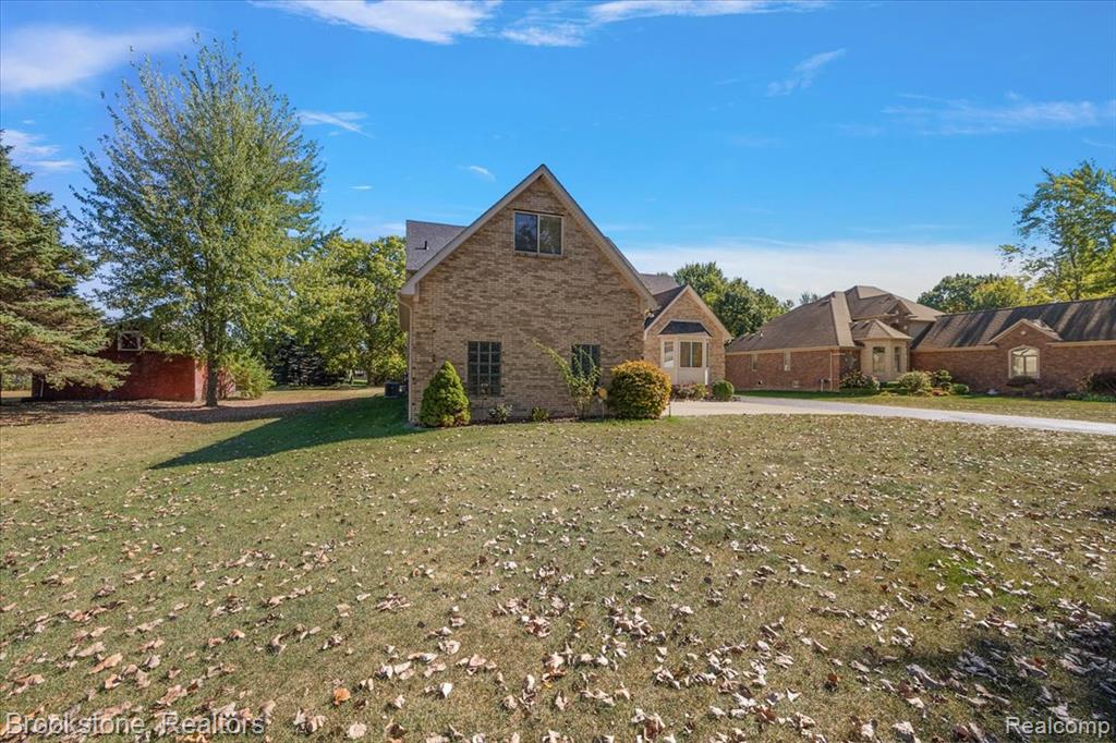 49650 Card Road Macomb, MI 48044 - Photo 5 of 59 Gallery Image 5