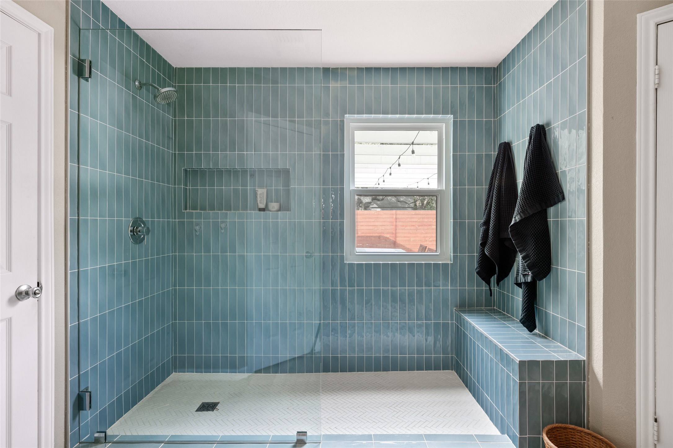 8504 Verona Trail Austin, TX 78749 - Photo 20 of 32 a bathroom with a shower and a bathtub