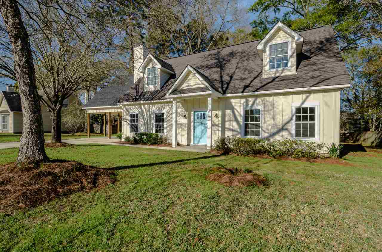111 Robbins Boulevard Daphne, AL 36526 - Photo 3 of 34