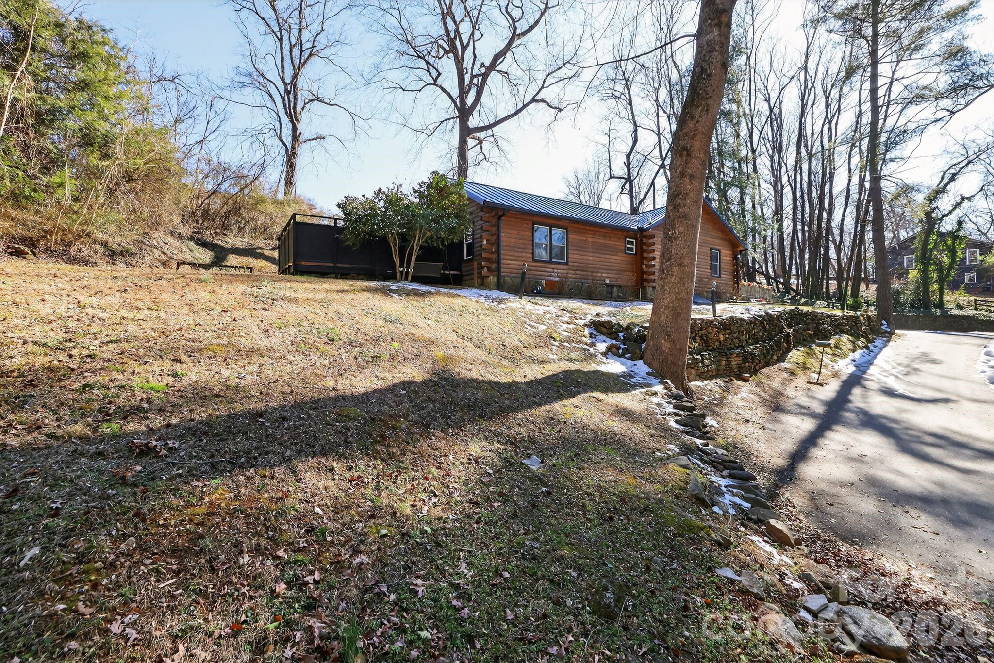 110 Pine Street Tryon, NC 28782 - Photo 10 of 32