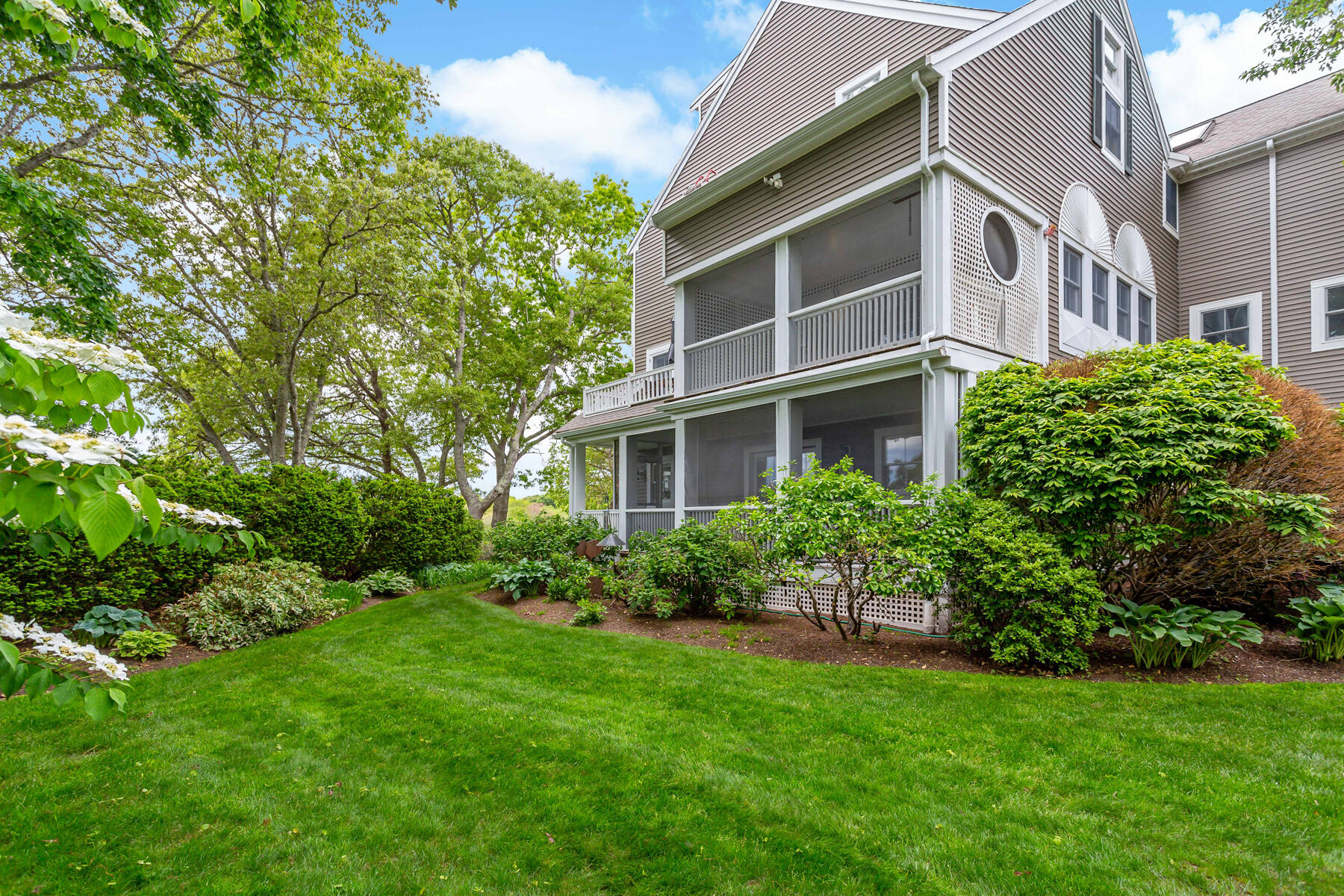 105 Parker Road, Unit B Osterville, MA 02655 - Photo 4 of 33 037_105Parker_052926
